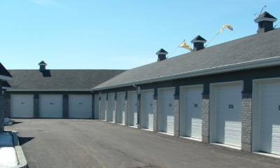 Storage Units at Montreal Mini Storage - Laval Vimont - 255 Rue Saulnier Laval, QC
